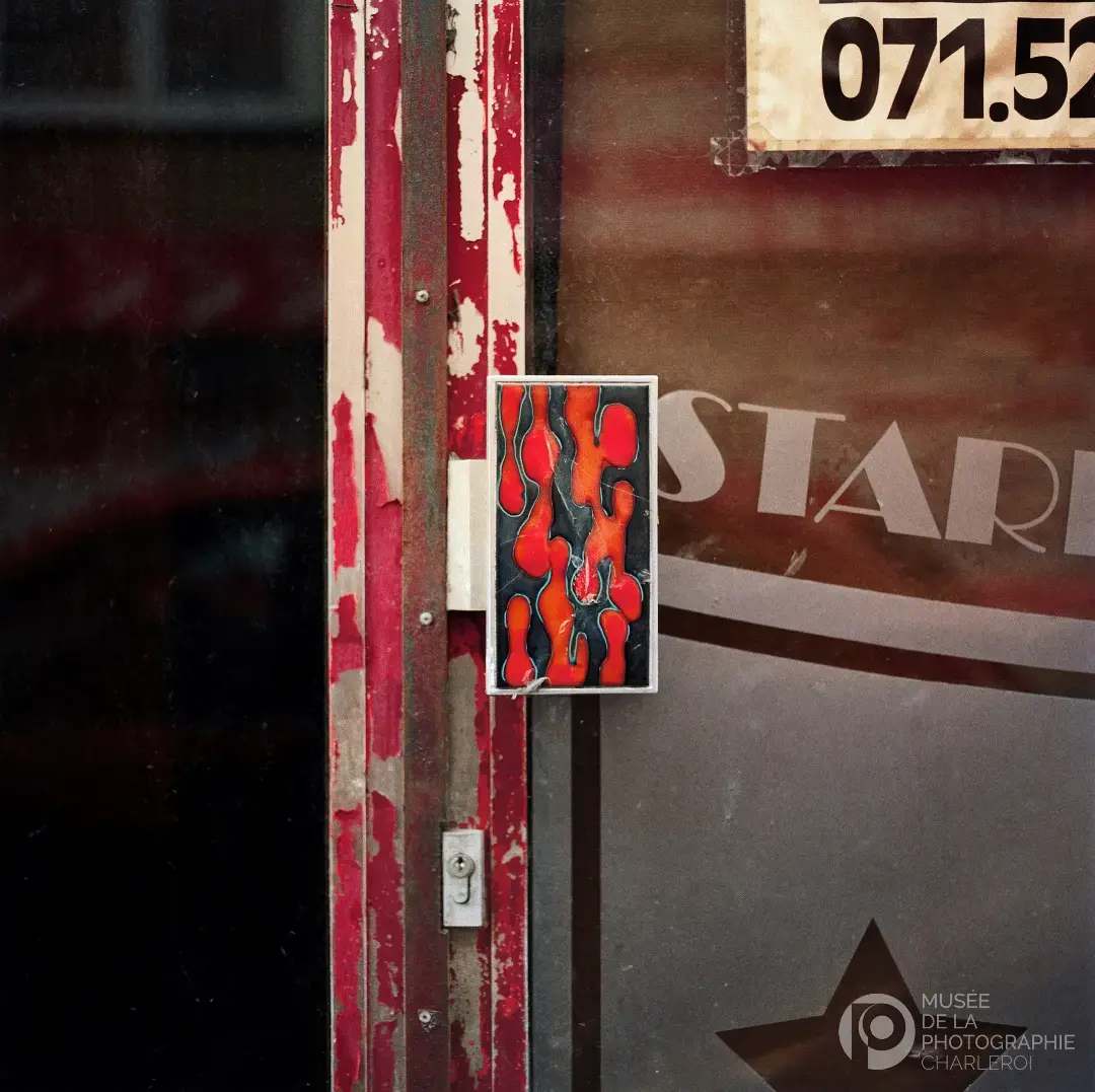 De la série Charleroi, mission photographique en 2010 by Dave Anderson